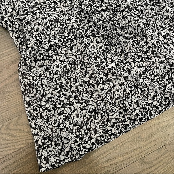 NWT ASOS Topshop Women's Long Sleeve Top Black Floral Ruffle Blouse Size 8 - Picture 7 of 13